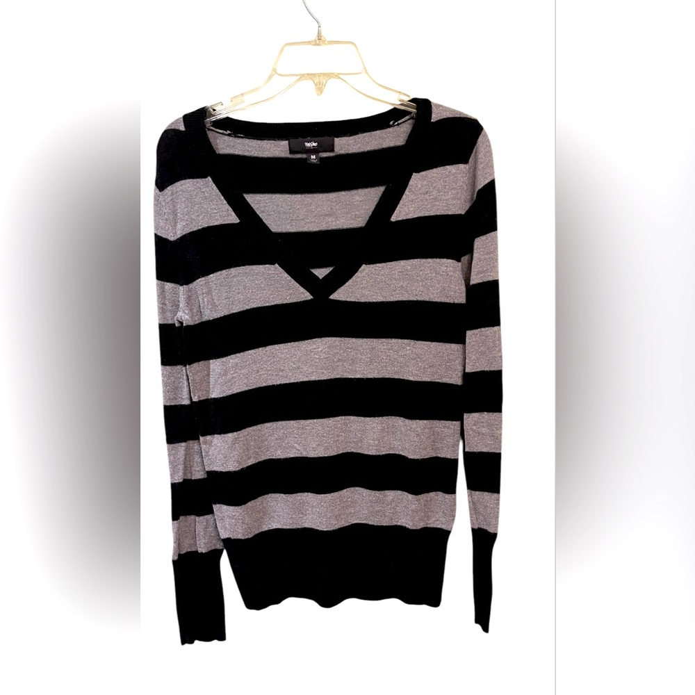 Mossimo Sweater Pullover